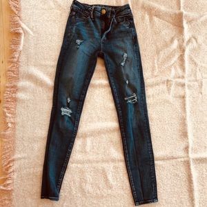 American Eagle Distressed High-Rise Jeggings